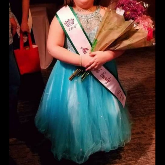 Tea length girls pageant dress - Picture 5 of 8